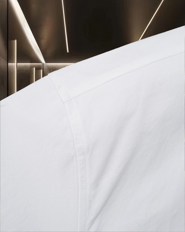 ブランドシャツ着用イメージ